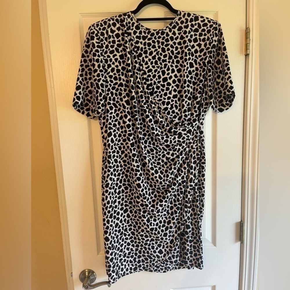 Vintage 90s 1990s Summer Giraffe animal print Mini dress by Liz Claiborne